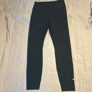 Nike One Training Dri-FIT mid-rise 7/8 leggings in dark green medium